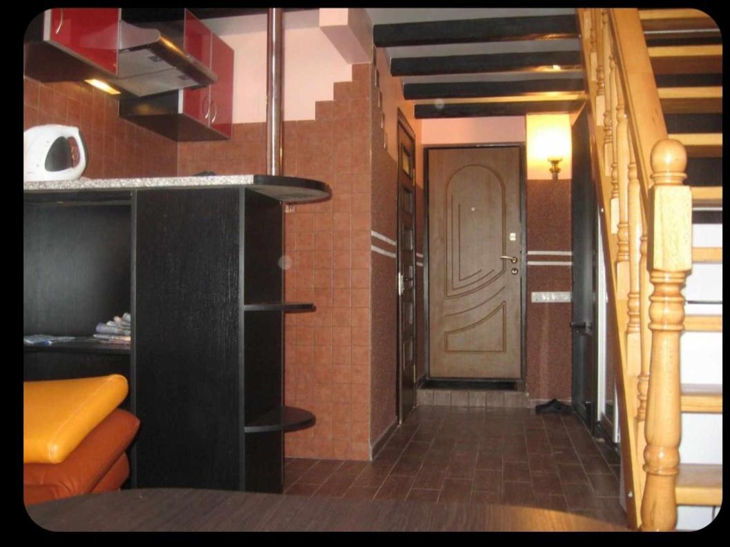 Apartamento Площа Старий Ринок З Балконом Leópolis Exterior foto